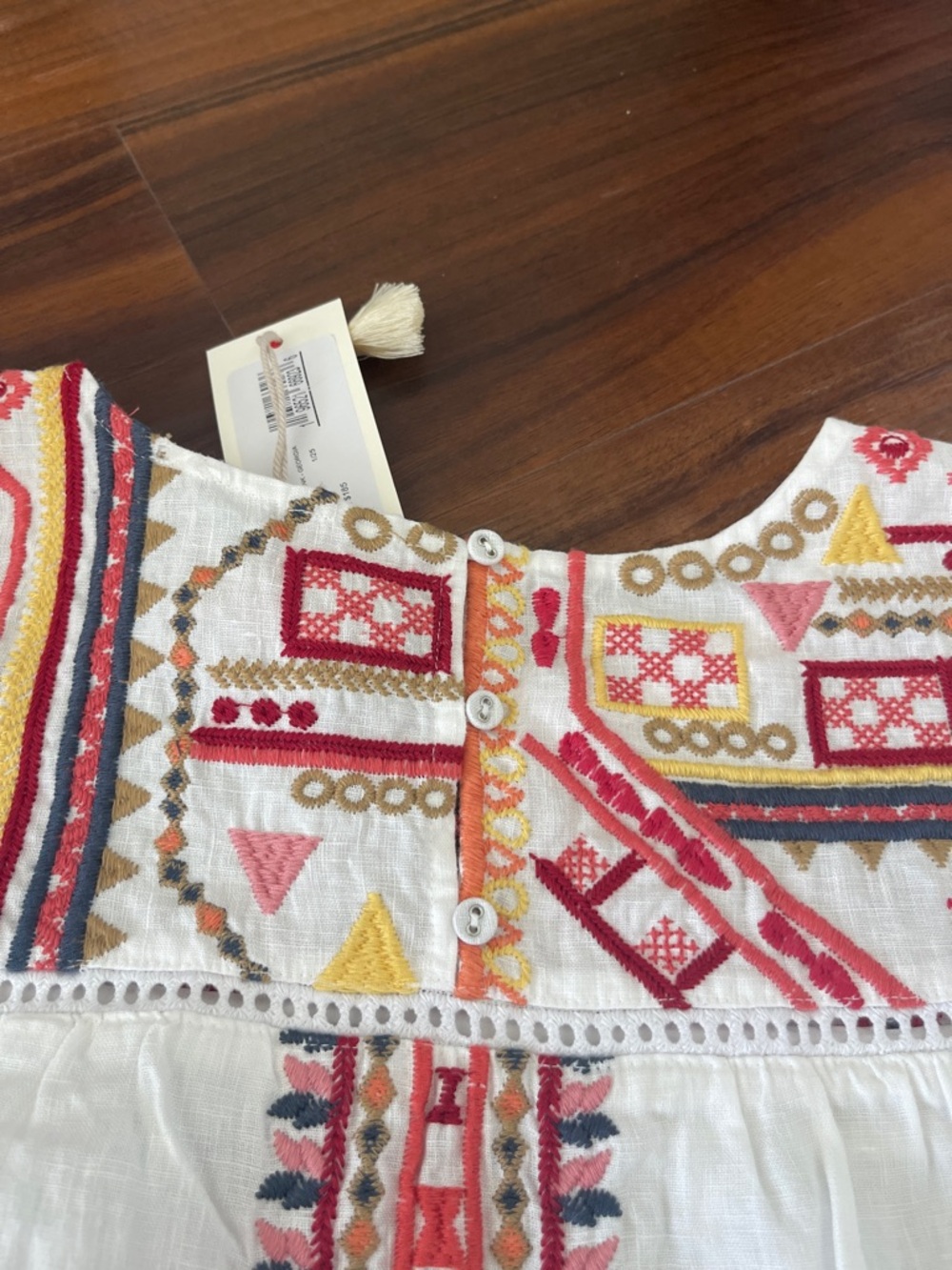 New - Johnny Was - Relaxed Yoke Tank Georgia White Embroidered Linen Top - Picture 8 of 9